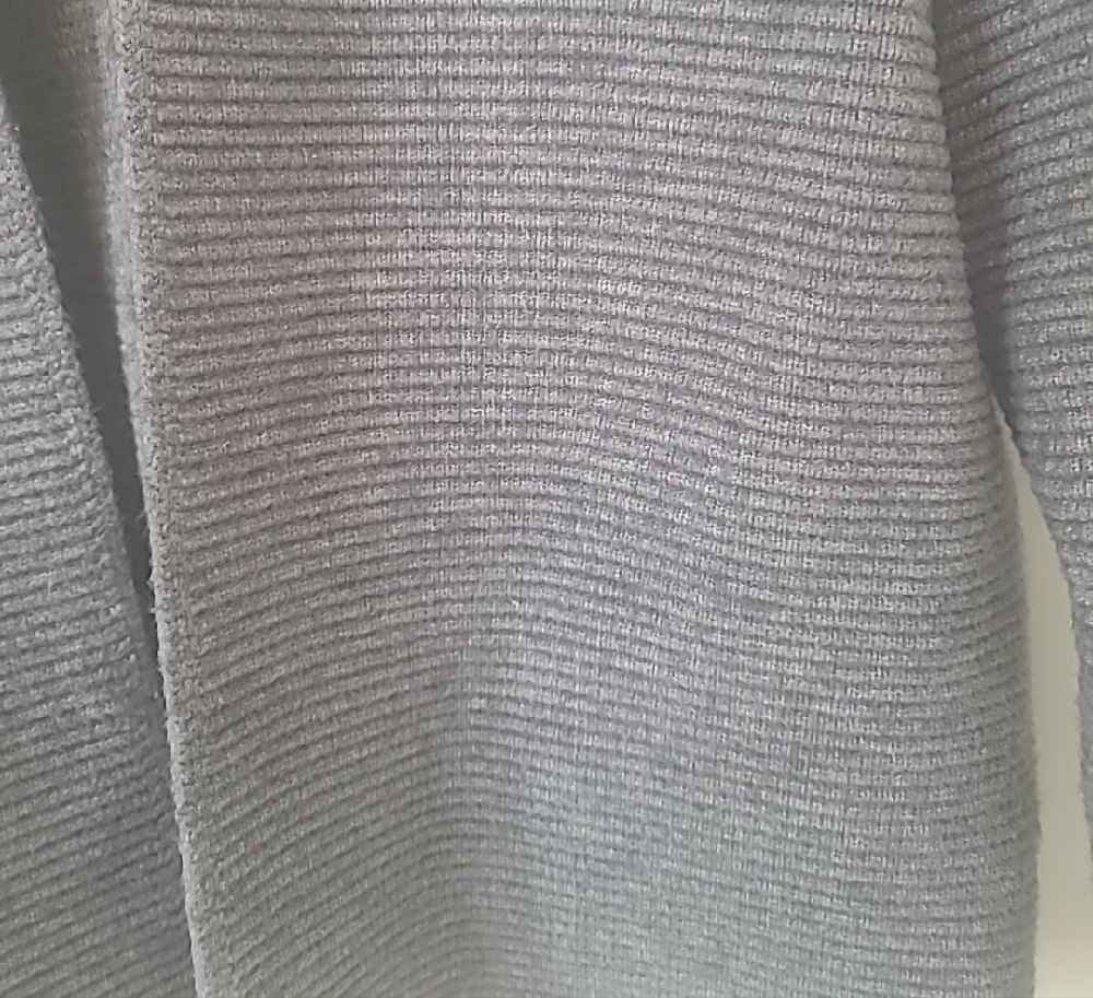 Cropped Cardigan - Picture 4 of 9